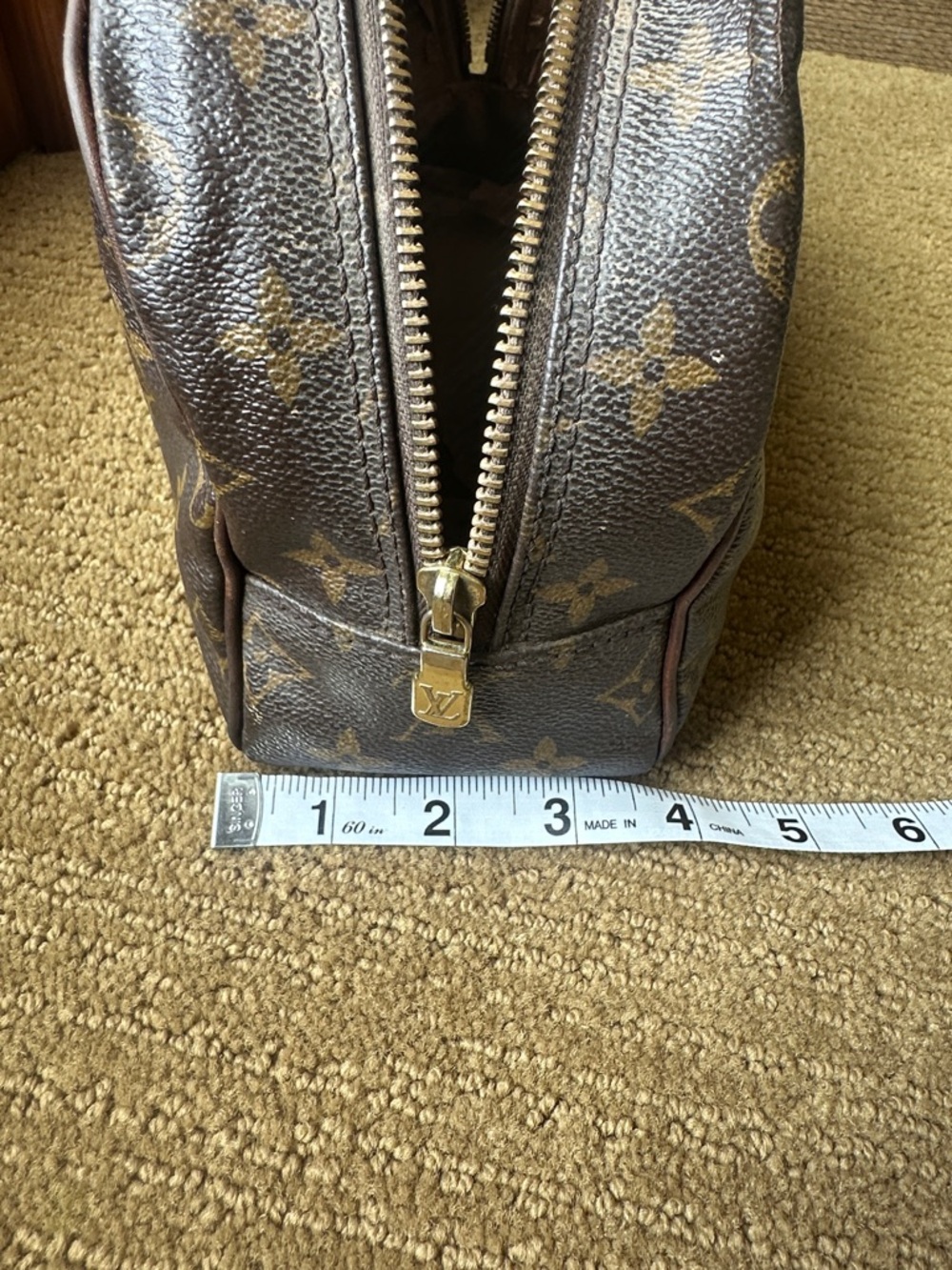 Louis Vuitton Monogram Canvas Toiletry Pouch - Brown/Gold Monogram - Picture 16 of 16